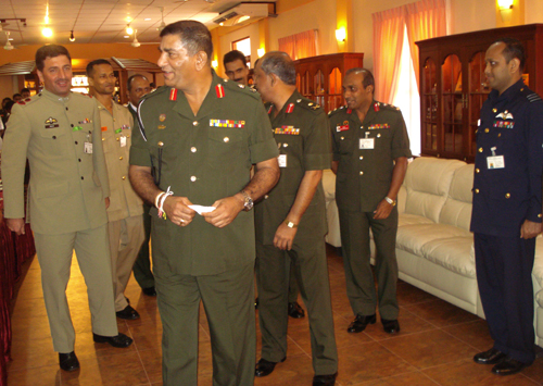 Visit Commander Army