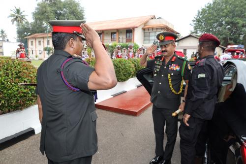 2023 COMMANDER OF THE ARMY BESTOWED THE T -55 MEDIUM BATTLE TANK AND 130 MM GUN AT THE DEFENCE SERVICES COMMAND AND STAFF COLLEGE-2