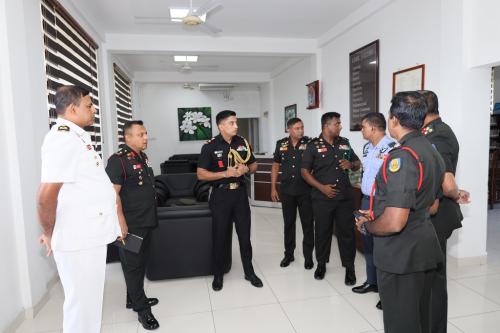 INDIAN ASSISTANT DEFENCE ADVISOR CALLS ON COMMANDANT OF DSCSC_2025_07