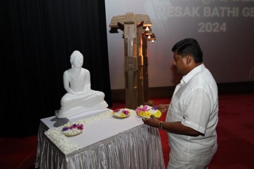 Vesak (10)