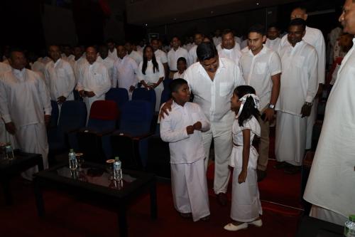 Vesak (9)