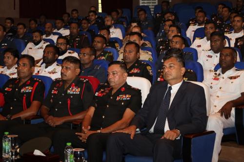 Sec to the Defence (3)